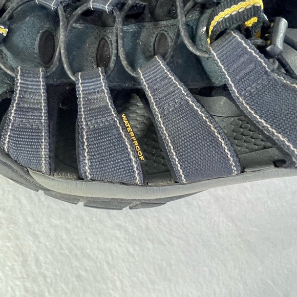 keen hiking shoes Newport h2 men's shoes size 11.5 pre owned - Picture 11 of 15